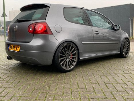 Volkswagen Golf - 2.0 16V FSI Turbo GTI edition 30 - 1