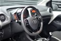 Toyota Aygo - 1.0 VVT-i x-play 5 deurs / Airco / Zuinig - 1 - Thumbnail