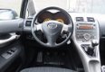 Toyota Auris - 1.6-16V Sol 5-DEURS / AIRCO/ECC / TREKHAAK - 1 - Thumbnail