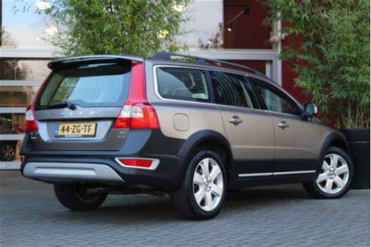 Volvo XC70 - 3.2 AWD 238pk Geartronic 6-cilinder Summum | Driver Support Line / Geïntegreerde kinder - 1