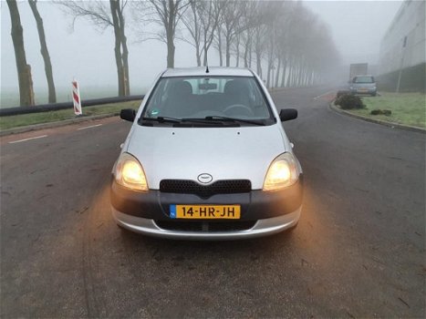 Toyota Yaris - 1.0-16V VVT-i YORIN met nieuwe apk - 1