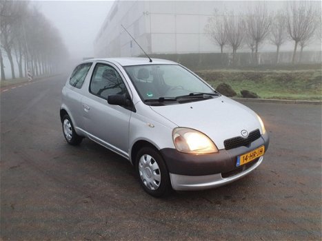 Toyota Yaris - 1.0-16V VVT-i YORIN met nieuwe apk - 1