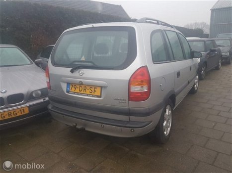 Opel Zafira - 1.8-16V Elegance/7 persoons/airco/trekhaak - 1