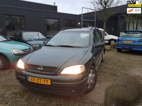 Opel Astra Wagon - 1.8-16V Club - 1