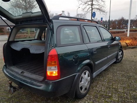 Opel Astra Wagon - 1.8-16V Club - 1