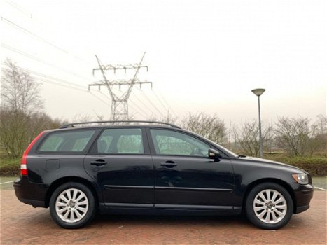 Volvo V50 - 2.4i APK/NAP/NAVI - 1