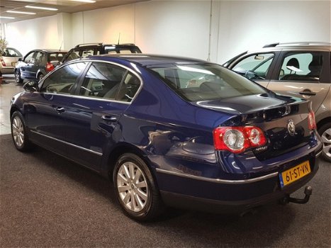 Volkswagen Passat - 2.0 FSI 110KW Comfortline, NAP - 1