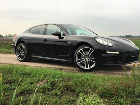 Porsche Panamera - Prachtige in topstaat €47.500 3.0 V6 - 1