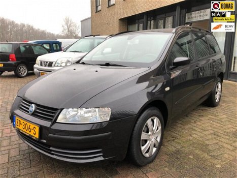 Fiat Stilo Multi Wagon - 1.6-16V Active Boekjes aanwezig - 1