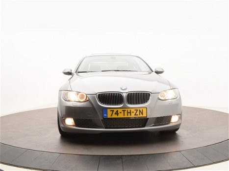 BMW 3-serie Coupé - 335i OrigNL | 122dkm | Keyless | Sport leer | Schuifdak | Automaat | Topstaat - 1
