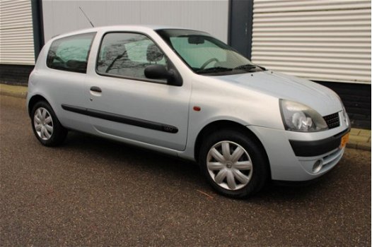 Renault Clio - 1.2-16V Dynamique /AIRCO/NIEUWE APK - 1