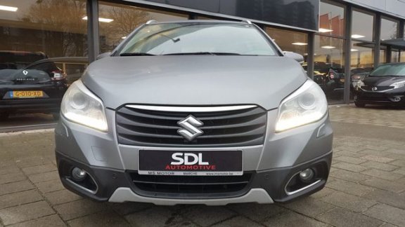 Suzuki SX4 S-Cross - 1.6 High Executive AllGrip // NAVI // CLIMA // PANO-DAK - 1