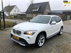 BMW X1 - SDrive18i Executive | Leder Navi Pro PDC | 1e eigenaar