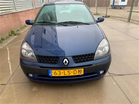 Renault Clio - CLIO; 1.5 DCI 80 EURO 2000 - 1