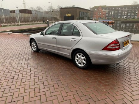 Mercedes-Benz C-klasse - C 200 CDI; SEDAN - 1