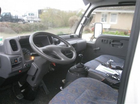 Nissan Cabstar E - 1