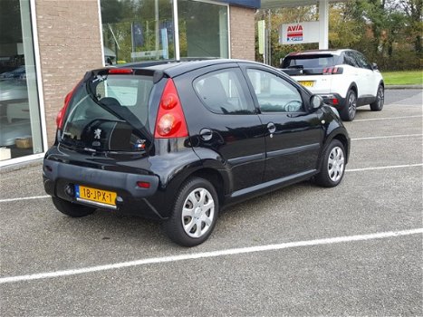 Peugeot 107 - SUBLIME 1.0i-12V 5drs Airco radio/cd Elektr ramen Centr Vergrend - 1