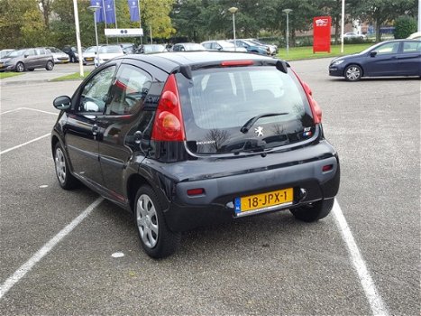 Peugeot 107 - SUBLIME 1.0i-12V 5drs Airco radio/cd Elektr ramen Centr Vergrend - 1