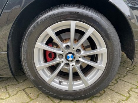 BMW 3-serie Touring - 320i Business Line Let op 03-02 t/m 07-02 zijn wij gesloten - 1