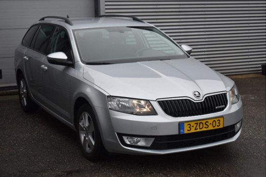 Skoda Octavia Combi - 1.6 Tdi 110pk Greenline Businessline *NAVI/CLIMA - 1