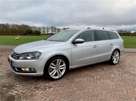 Volkswagen Passat Variant - 1.6 TDI High Exec. BM NL-Auto | TREKH | LEDER | NAVI - 1