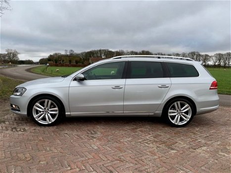 Volkswagen Passat Variant - 1.6 TDI High Exec. BM NL-Auto | TREKH | LEDER | NAVI - 1