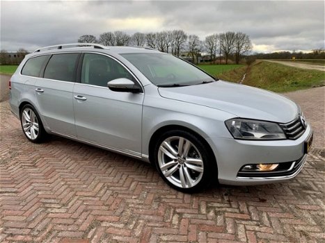 Volkswagen Passat Variant - 1.6 TDI High Exec. BM NL-Auto | TREKH | LEDER | NAVI - 1