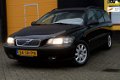 Volvo V70 - 2.4 Comfort Line / Leder / Airco / Goed onderhouden / Elec pakket / Allu velgen - 1 - Thumbnail