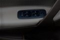 Volvo V70 - 2.4 Comfort Line / Leder / Airco / Goed onderhouden / Elec pakket / Allu velgen - 1 - Thumbnail