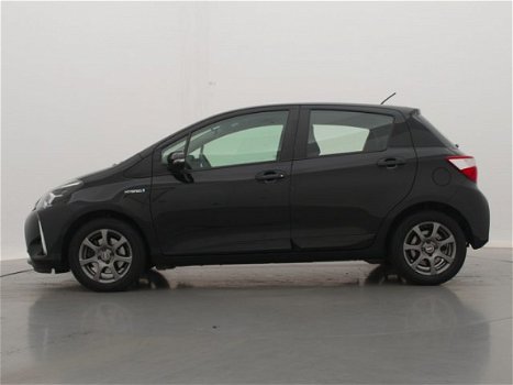 Toyota Yaris - 1.5 Hybrid Design - 1