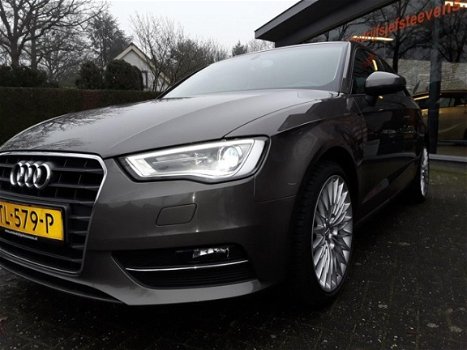 Audi A3 - 1.4 TFSI Ambition Pro Line plus , Top Auto Navigatie Full Map, Climate control - 1