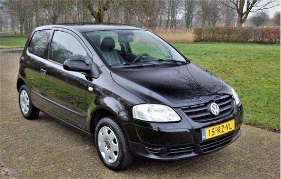 Volkswagen Fox - 1.2 Trendline *2e Eigenaar zeer nette staat*APK 10-2020 - 1