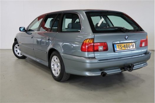 BMW 5-serie Touring - 520i Executive ZEER NETTE 520i LPG G3 155000km aantoonbaar onderhoudshistorie - 1