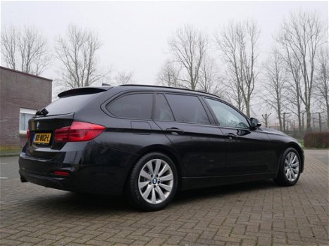 BMW 3-serie Touring - 320d EDE Aut. High Executive Sport Panorama Leder Xenon - 1