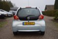 Toyota Aygo - 5 Deurs 127.000 km. Electr. pakket - 1 - Thumbnail