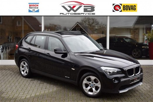 BMW X1 - SDrive18i Executive Navigatie Schuifdak Trekhaak - 1