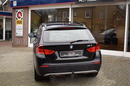 BMW X1 - SDrive18i Executive Navigatie Schuifdak Trekhaak - 1