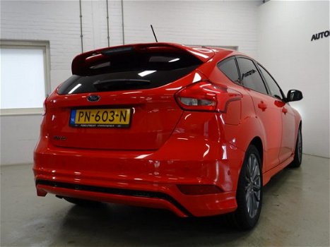 Ford Focus - 1.5 TDCI ST-Line NAVI I 17-INCH + 4x NWE BANDEN - 1