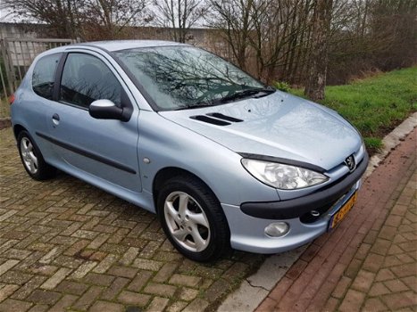 Peugeot 206 - 1.4 XS Premium Nieuwe apk t/m 24-01-2021 - 1