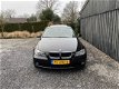 BMW 3-serie - 320d Executive | Leer | Xenon | Elekt. Schuifdak | Autom. Airco | 18