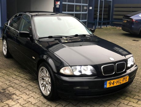 BMW 3-serie - 320i Executive VOLLEDIG ONDERHOUDEN - 1