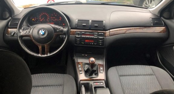 BMW 3-serie - 320i Executive VOLLEDIG ONDERHOUDEN - 1
