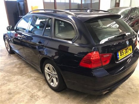 BMW 3-serie Touring - 318i Business Line Navigatie, Start/stop knop, Airco climate, cruise controle - 1