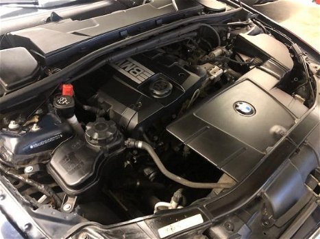 BMW 3-serie Touring - 318i Business Line Navigatie, Start/stop knop, Airco climate, cruise controle - 1