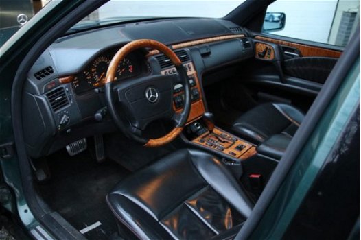 Mercedes-Benz E-klasse Combi - 320 Avantgarde Amg / Youngtimer / Standkachel / PDC v+a / Stoelverwar - 1
