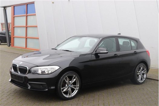 BMW 1-serie - 116i High Executive | Navi / MF-Stuur / Airco - 1