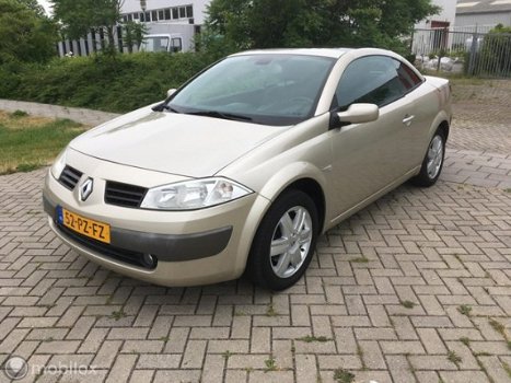 Renault Mégane - CC 1.6-16V Privilège Luxe - 1