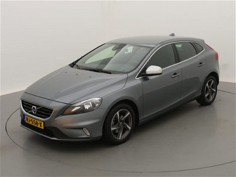 Volvo V40 - 2.0 D2 120PK R-Design Business - 1