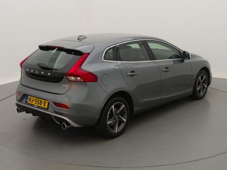 Volvo V40 - 2.0 D2 120PK R-Design Business - 1