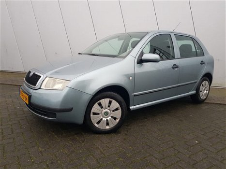 Skoda Fabia - 1.4-16V Choice | KEURIG ONDERHOUDEN | TREKHAAK | - 1